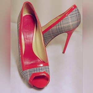 Alexander McQueen Plaid w/Red Patent Trim Peep Toe Pumps Women's Size 38/US 7.5B
